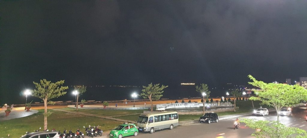 Biển Xuân Diệu Quy Nhơn Về đêm