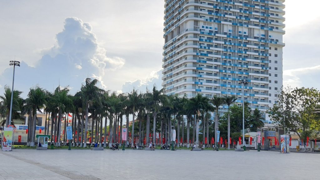 Quảng Trường Chiến Thắng Và Pull Man Quy Nhơn